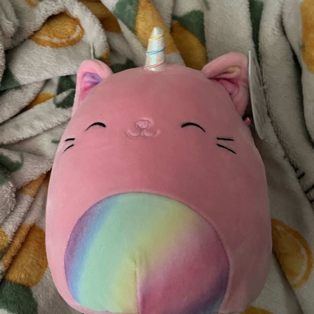 Squishmallow, Sabrina